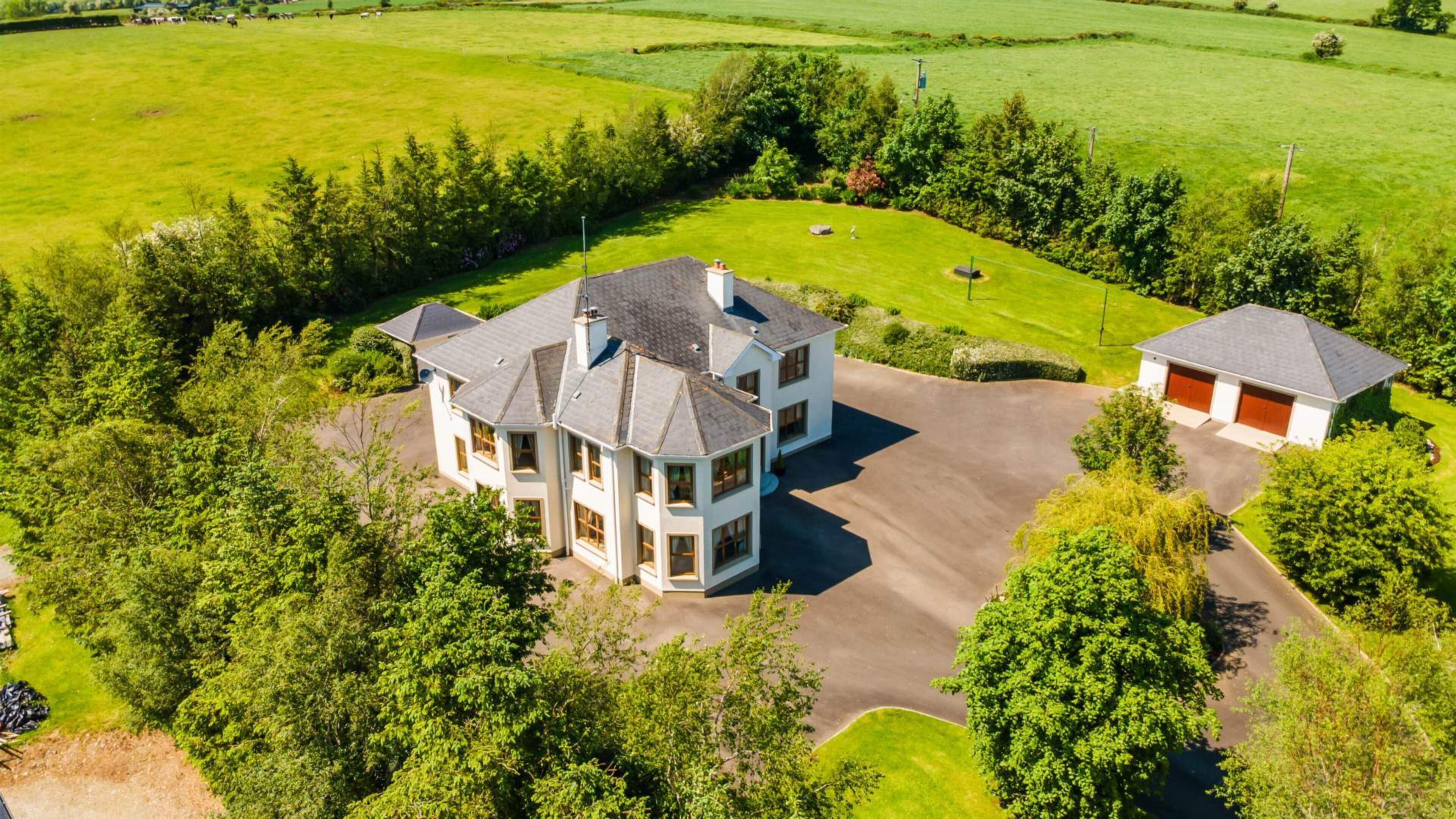 See inside exclusive five bedroom country house in Wexford on the market for €750,000